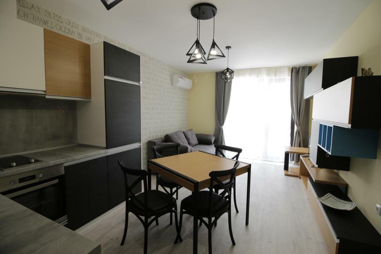 La Familia Apartments 瓦爾納 外观 照片